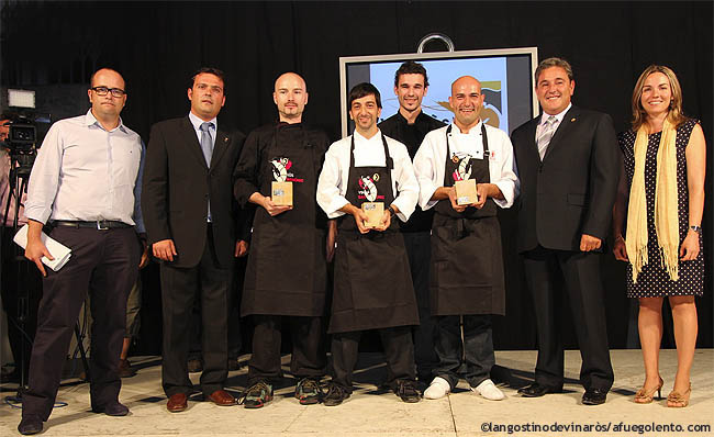 Los ganadores (de izq. a dcha.): Chema Soler (2º, Gastrocroquetería), Germán Espinosa (1º, Rte. Vermell), Raúl Resino (3º, Rte. Satyricon)