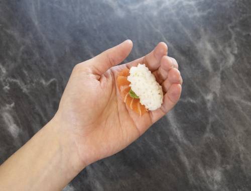 ¿SABÍAS QUE… … el sushi de salmón es un “invento” noruego?