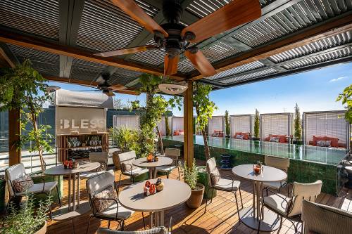 Picos Pardos Sky Lounge: el rooftop con piscina perfecto para el verano 