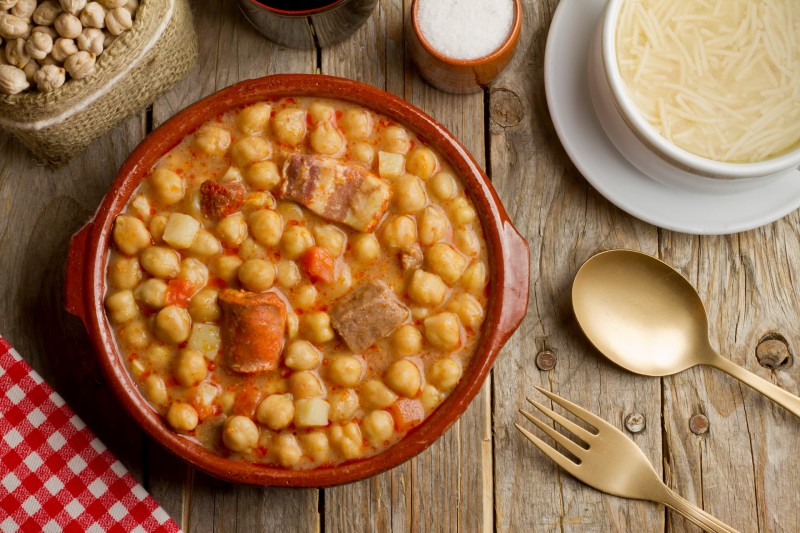 Cómo hacer un cocido Madrileño - A Fuego Lento